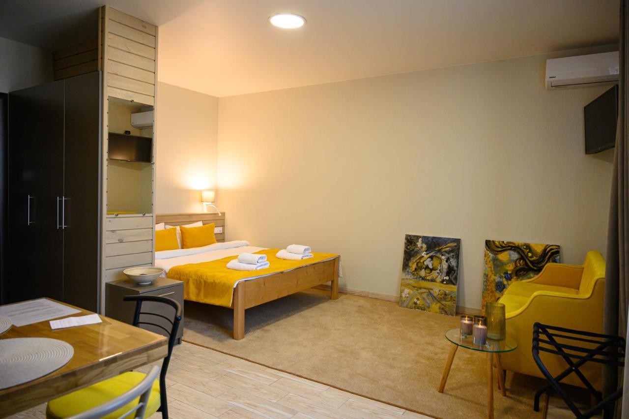 Space Apart Hotel Lutsk Eksteriør bilde