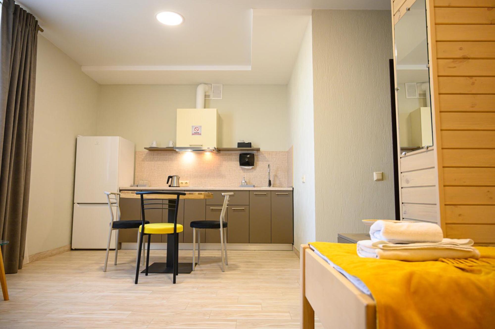 Space Apart Hotel Lutsk Eksteriør bilde